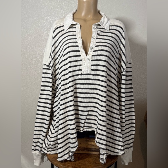 We The Free All for You Polo. Black and White Striped Button Down Shirt Sz Large - Picture 2 of 6